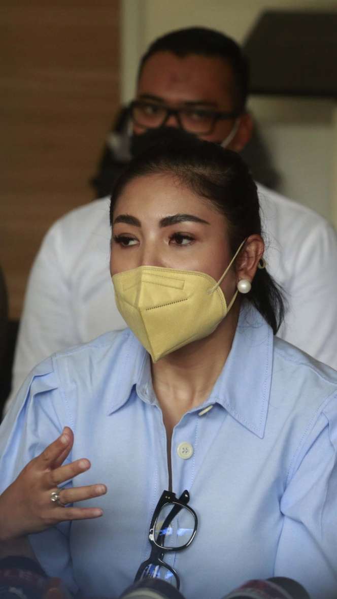 Nindy Ayunda Bongkar 'Borok' Suami