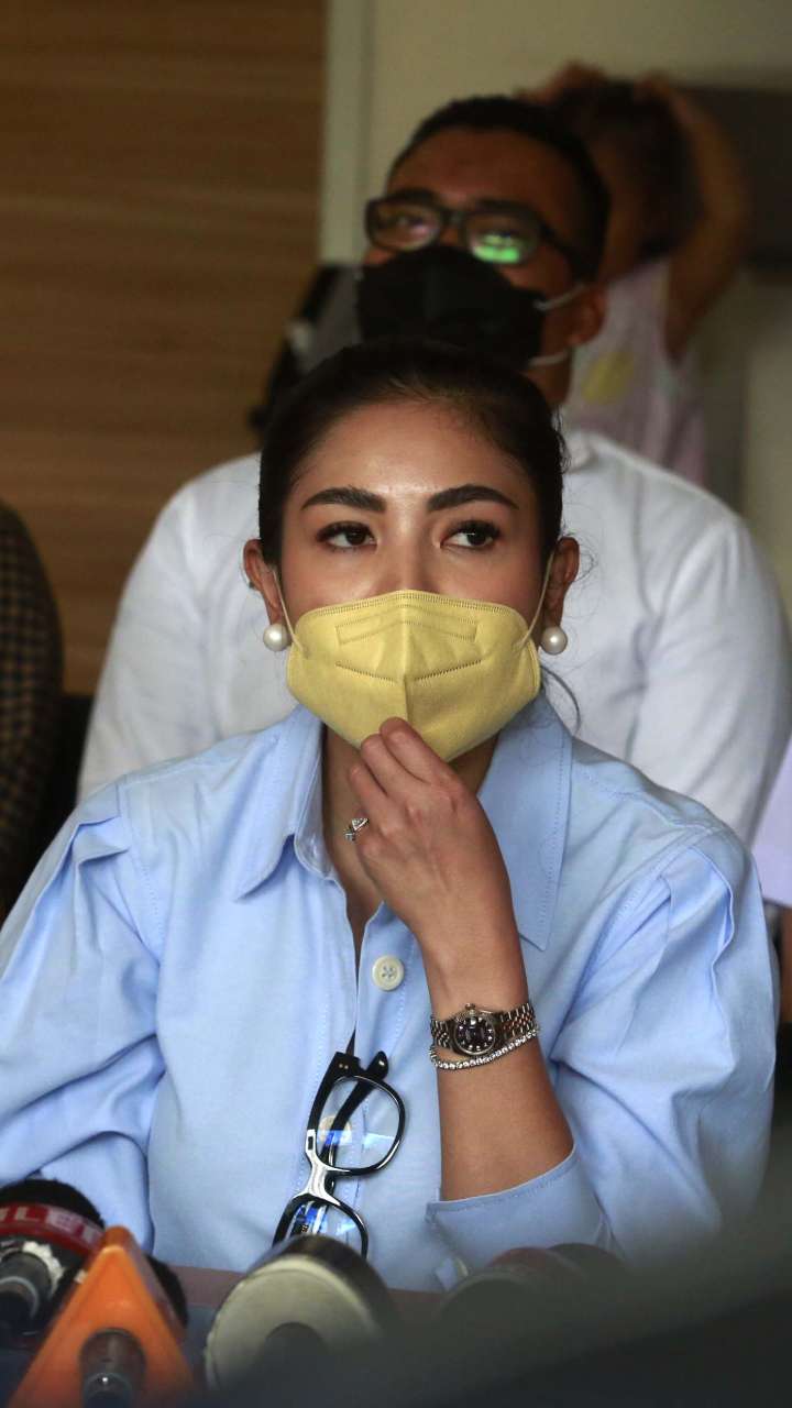 Nindy Ayunda Bongkar 'Borok' Suami