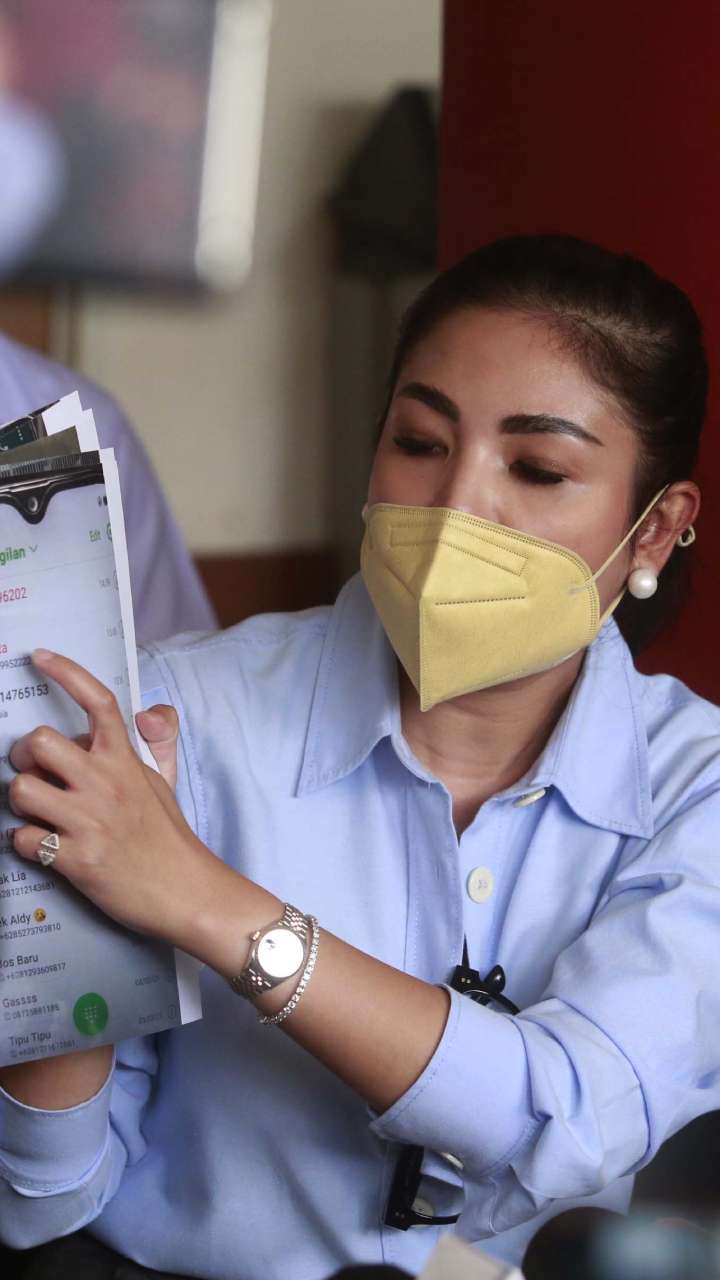 Nindy Ayunda Bongkar 'Borok' Suami