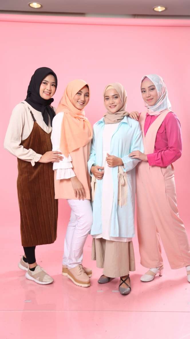 Makeup Simple dan Hijab Cantik Juara Dream Girls