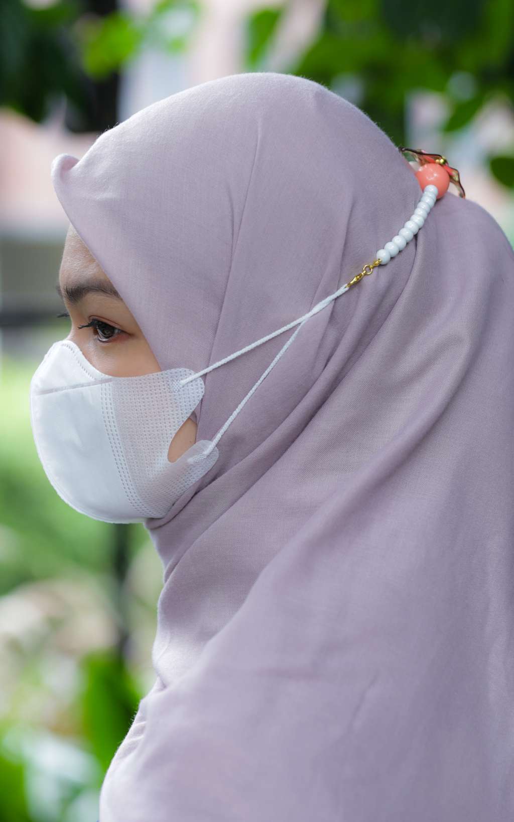 FOTO: Tampil Kece dengan Strap Mask Kekinian