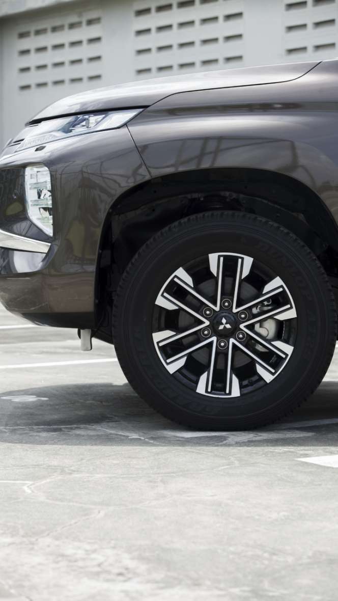 Gaharnya Tongkrongan New Pajero Sport 