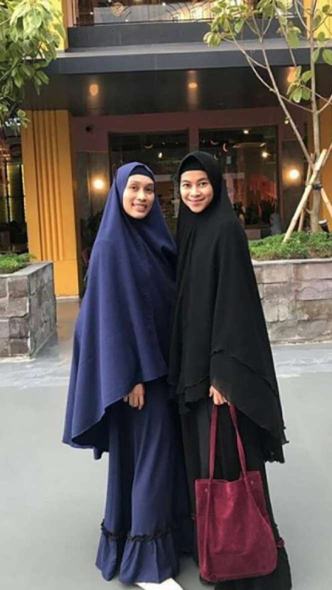 Pesona 5 Pebulutangkis Indonesia Kenakan Hijab