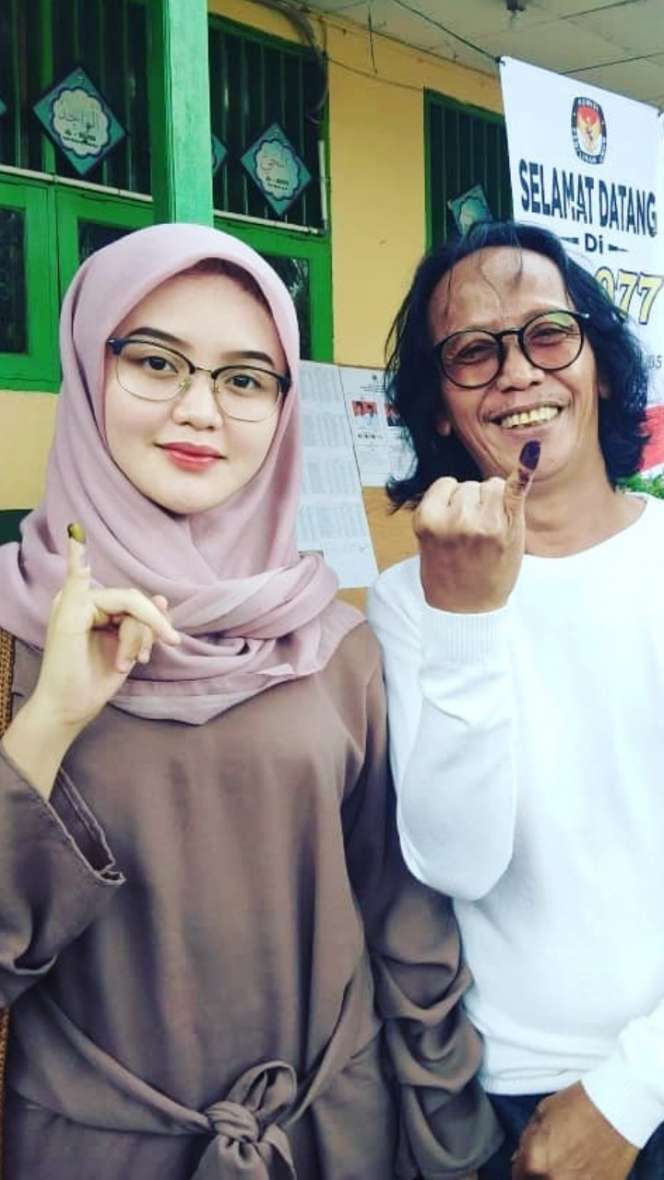 Jarang Tersorot, Pesona Tia Septiana Anak Kedua Mandra