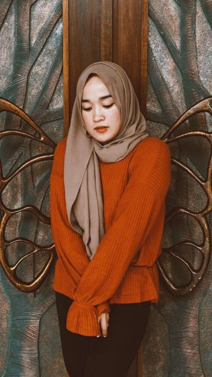 Cantiknya Istri Ayus Sabyan, Pinter Makeup dan Selalu Stylish