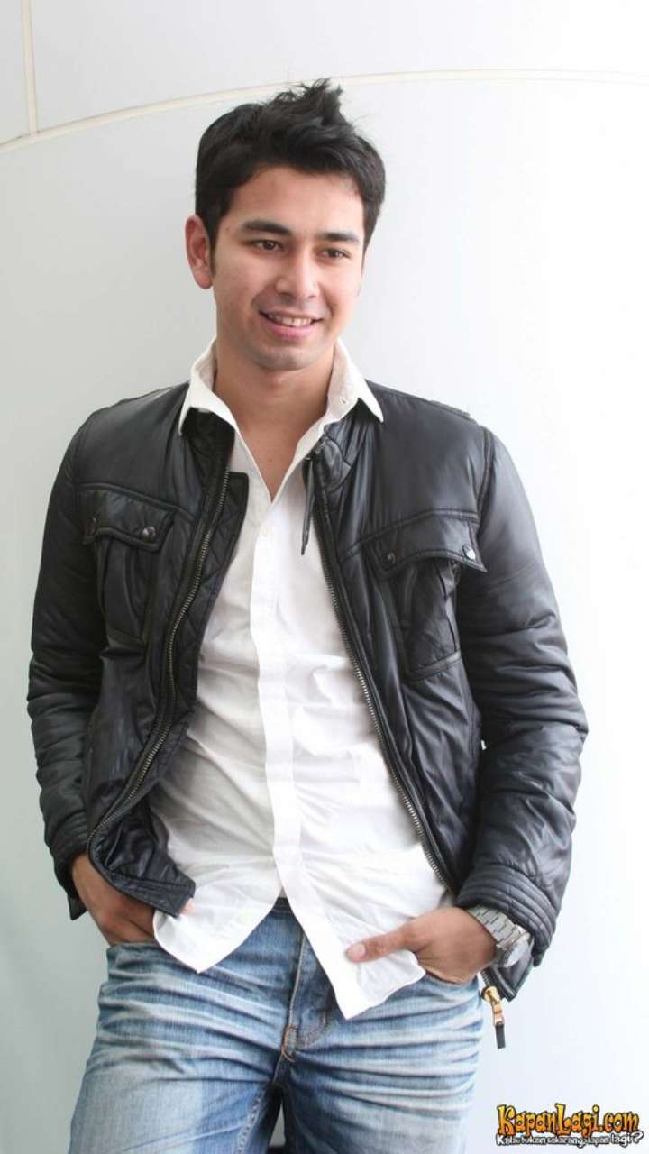 5 Potret Lawas Selebriti Pria Tajir di Awal Karir