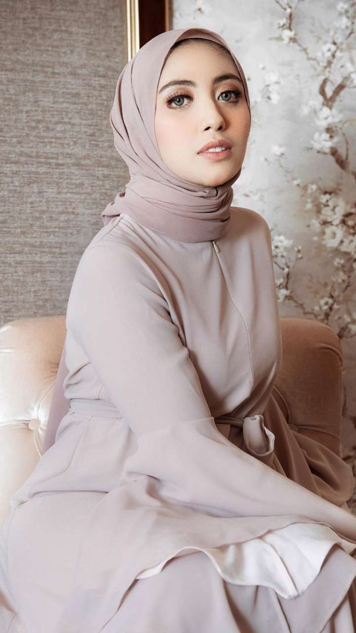 Gaya Vicky Alaydrus, Teman Rachel Vennya yang Gugat Cerai