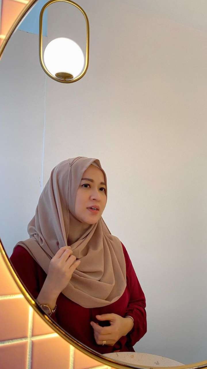 Pernah Menanggalkan Hijab, 5 Artis Cantik Ini Berhijab Lagi