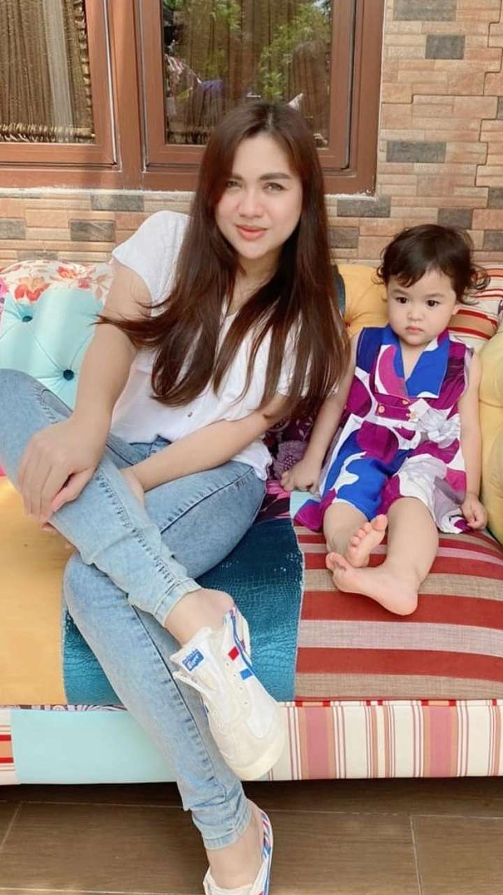 Manglingin 5 Potret Terbaru Vicky Shu usai Diet, Susut 25 Kg