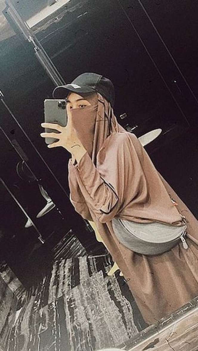 Potret Sherel Thalib Makin Syar'i, Kini Bercadar