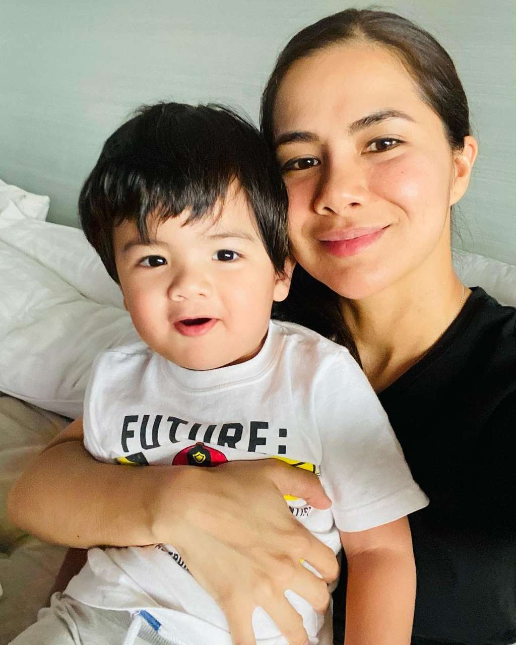 Potret Noor Nabila yang Dikabarkan Tunangan Engku Emran