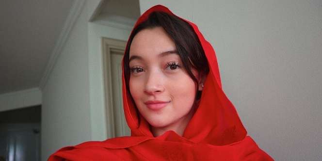 Potret Megan Domani Tampil Botak Plontos 