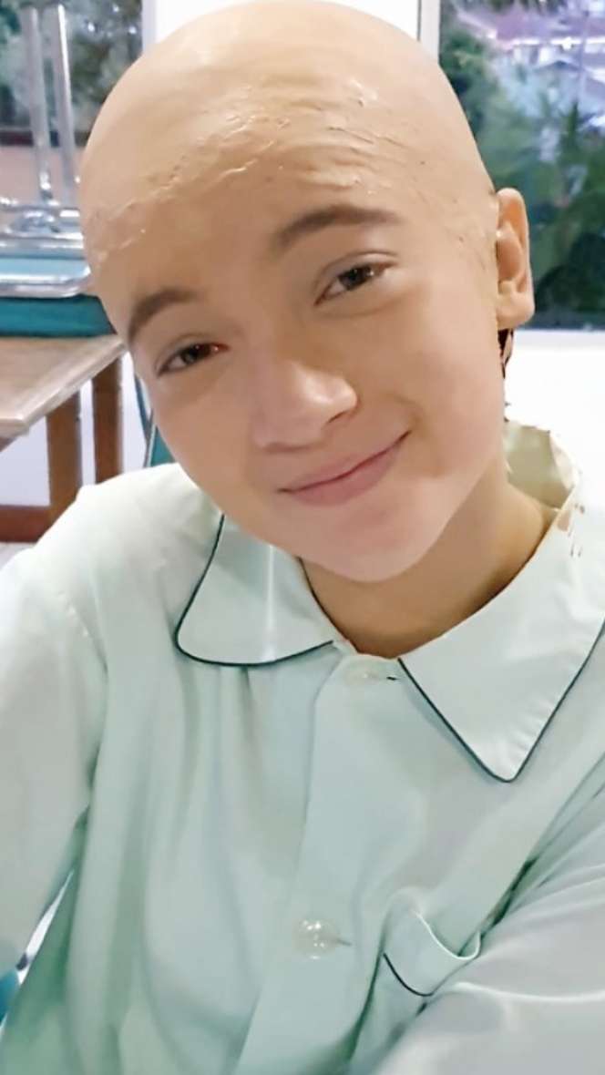 Potret Megan Domani Tampil Botak Plontos 