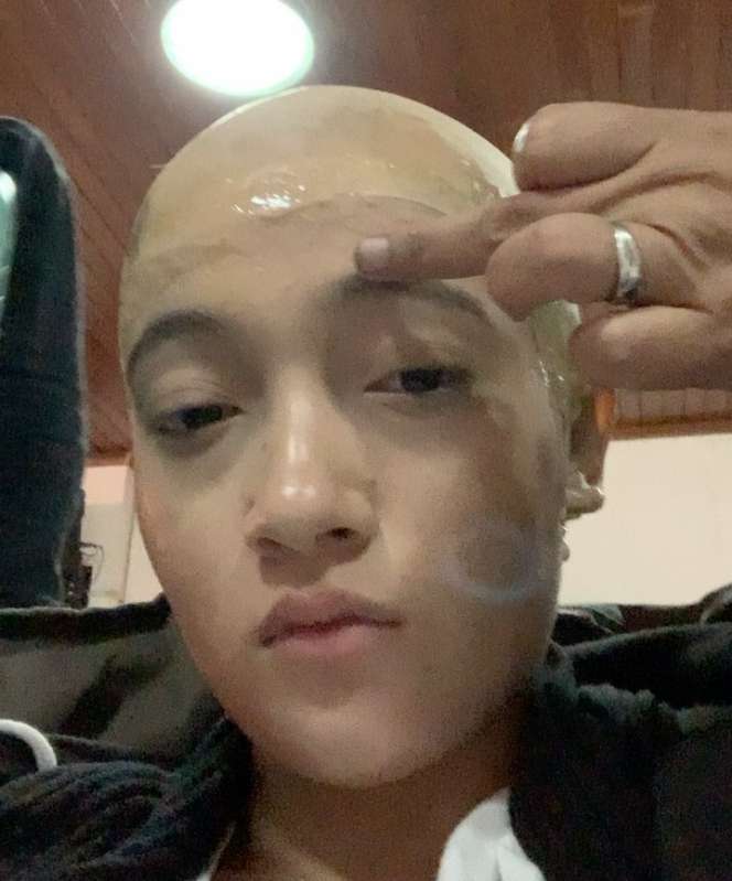 Potret Megan Domani Tampil Botak Plontos 