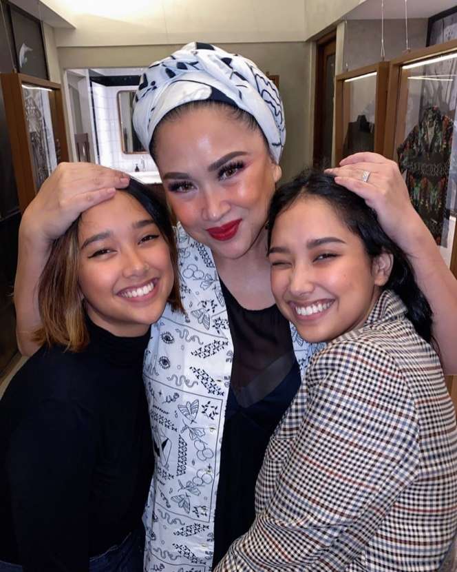 Cantiknya Salmaa dan Salwaa, Putri Kembar Titi DJ