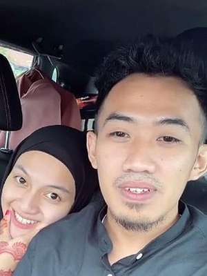 Potret Romantis Ustaz Syam dan Jihan Setelah Menikah