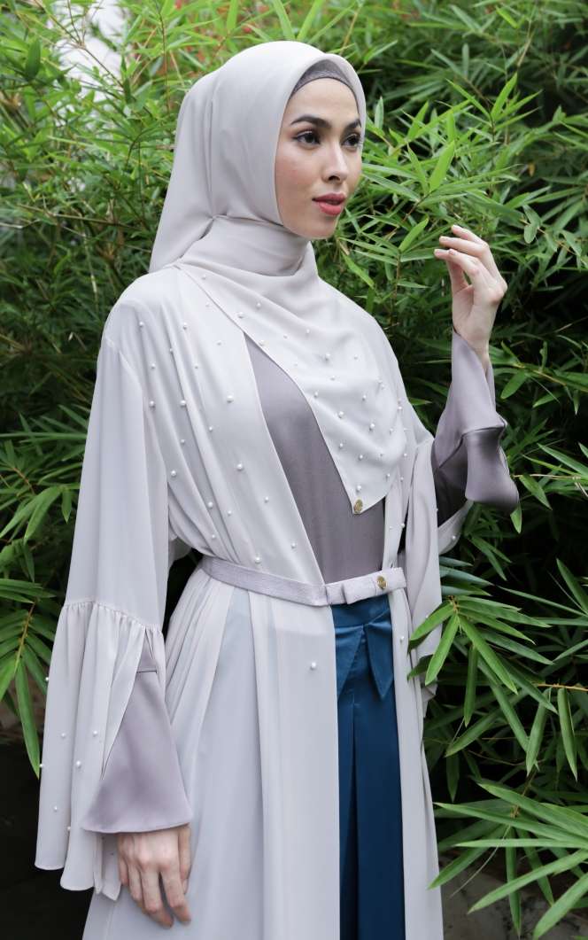 Ikatan Pita, Ciri Khas Brand Fe.z Milik Fenita Arie 