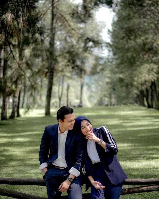 Potret Prewed Ikbal Fauzi 'Rendy' Ikatan Cinta dan Novi