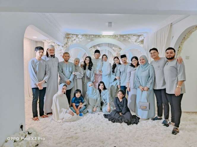 Potret Pernikahan Kali Ketiga Engku Emran
