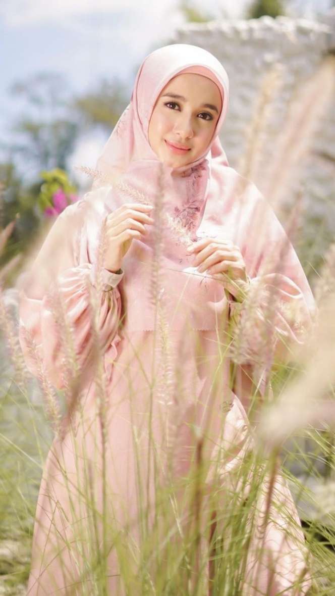 Ditinggal Nikah Mantan Suami, 5 Artis Ini Pilih Menjanda