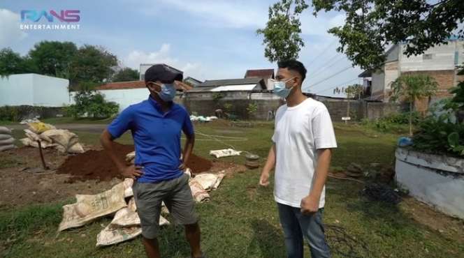 Sultan mah Bebas, Potret Raffi Ahmad Bikin Lapangan Golf