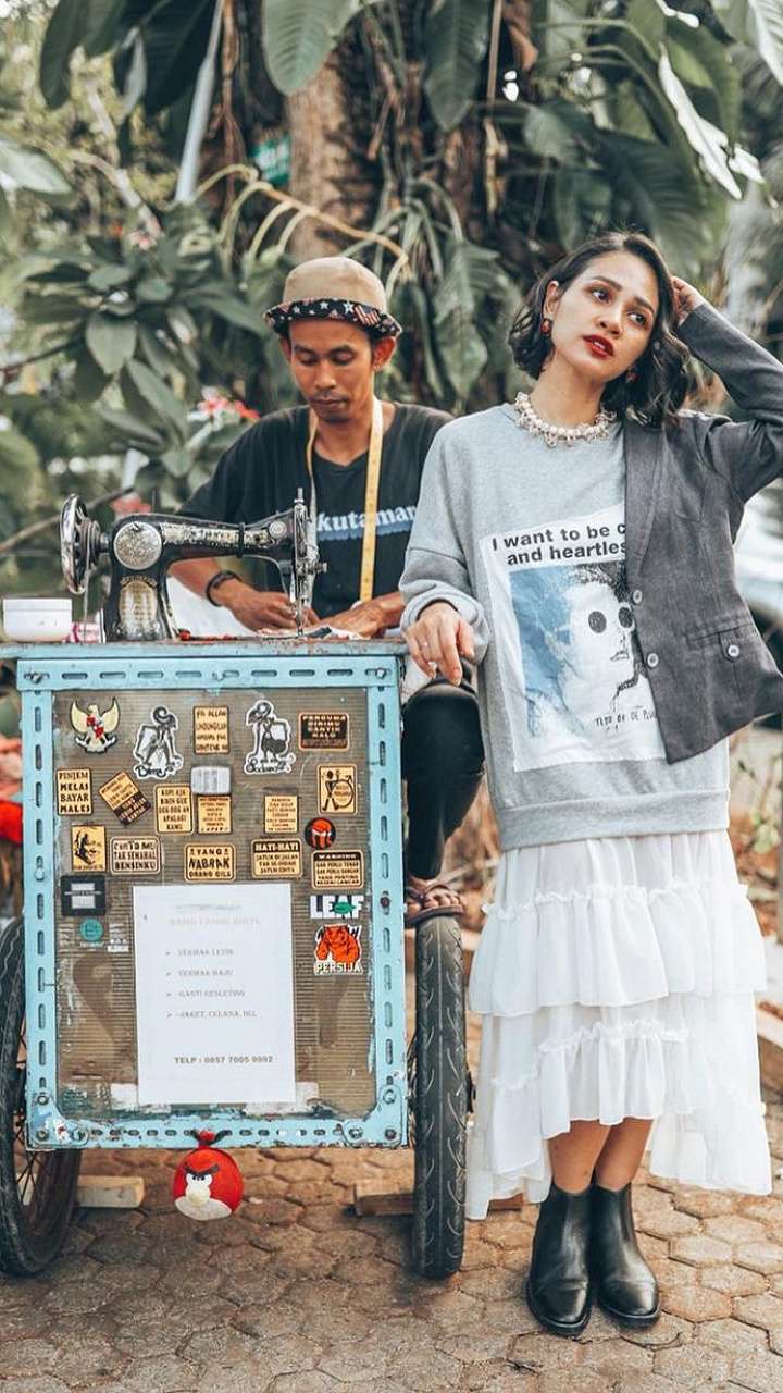 Gaya Kece Andien Aisyah Pemotretan di Tempat Anti Mainstream
