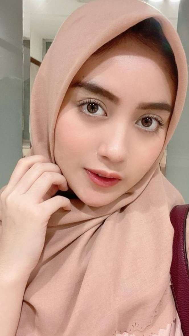 Cantiknya Nabilah Ayu Eks JKT48 Berhijab