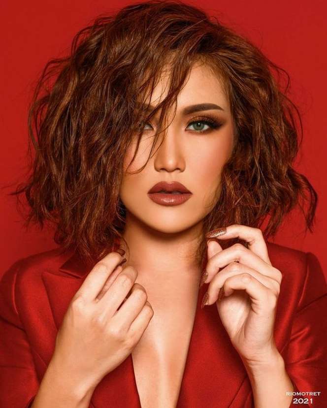 Potret Terbaru Ayu Ting Ting, Gayanya Lebih Berani!