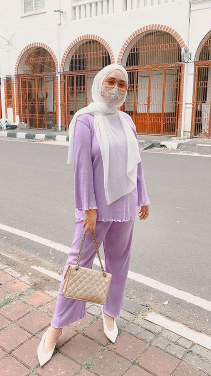 5 Gaya Fashion Hijab Ramadan ala Dian Pelangi 