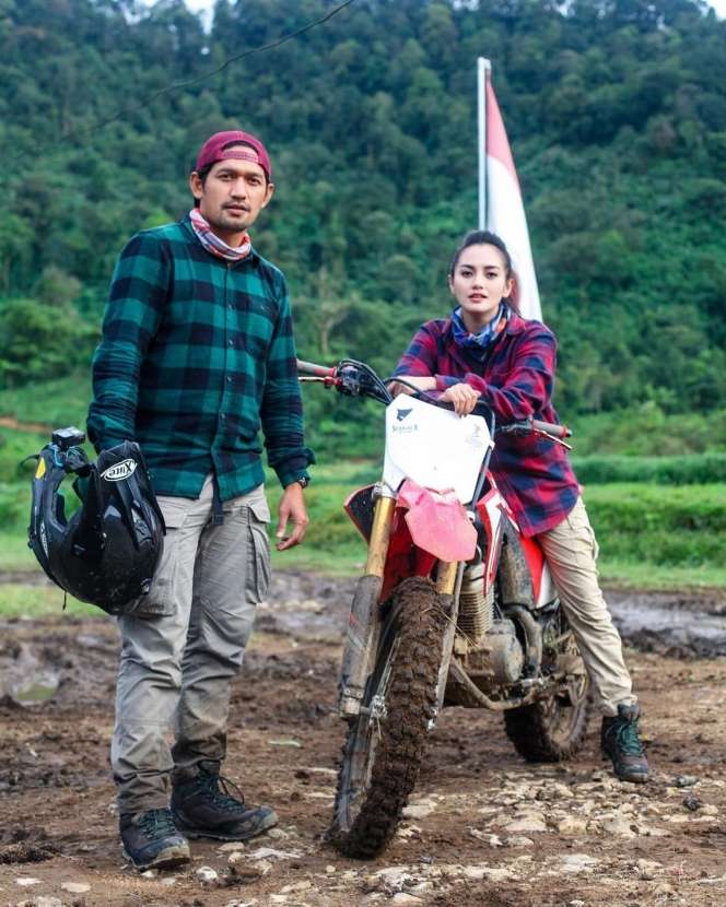 5 Momen Ririn Ekawati Jatuh dari Motor, Luka di Bagian Lutut