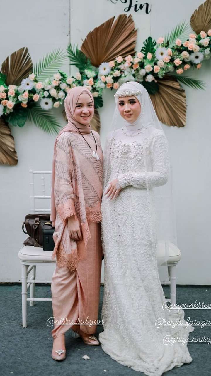 Momen Nissa Sabyan Muncul di Pernikahan Kakak