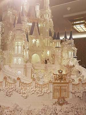 Potret Kue Pernikahan 5 Seleb Tanah Air, Ada Bentuk Kastil