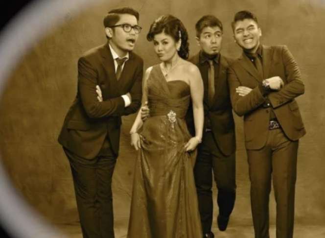 7 Foto Lawas Istri Hotma Sitompul, Masa Mudanya Cantik Banget