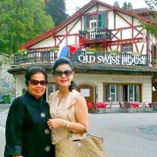 7 Foto Lawas Istri Hotma Sitompul, Masa Mudanya Cantik Banget