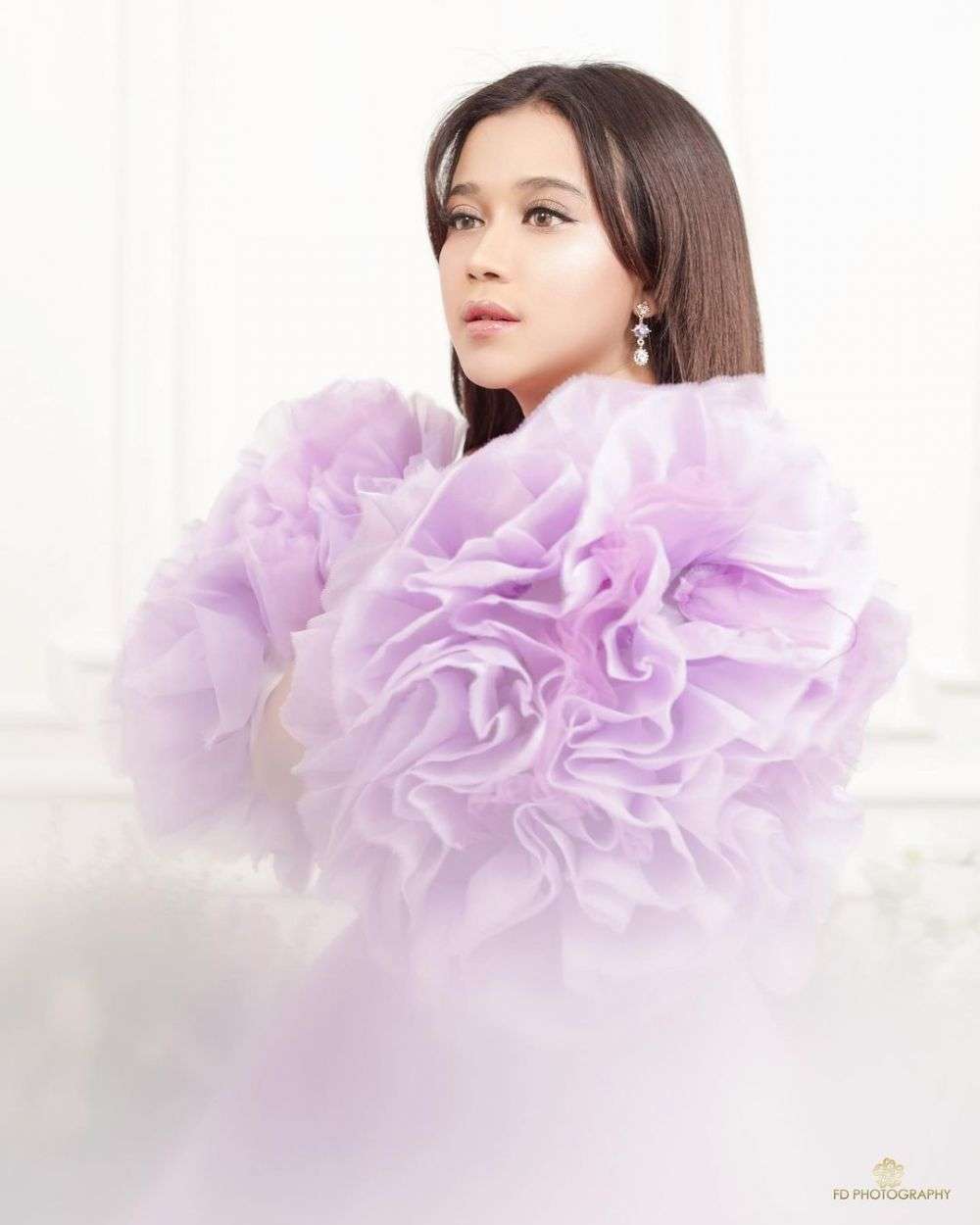 5 Gaya Brisia Jodie Saat Pemotretan Terbaru, Makin Stunning!