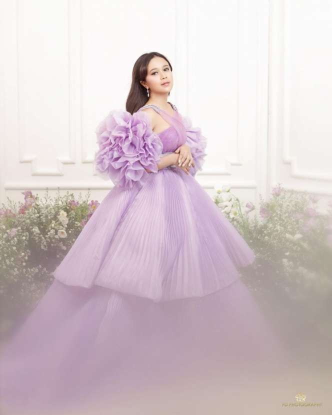 5 Gaya Brisia Jodie Saat Pemotretan Terbaru, Makin Stunning!
