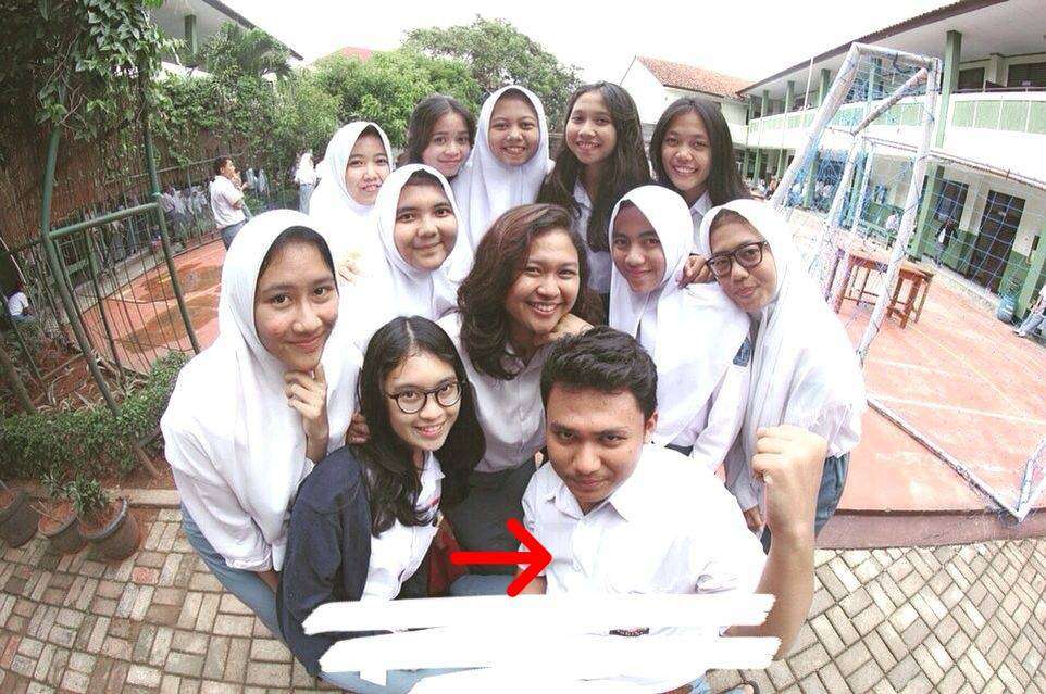Foto 8 Selebgram Semasa Sekolah, Keanu Paling Bikin Syok!