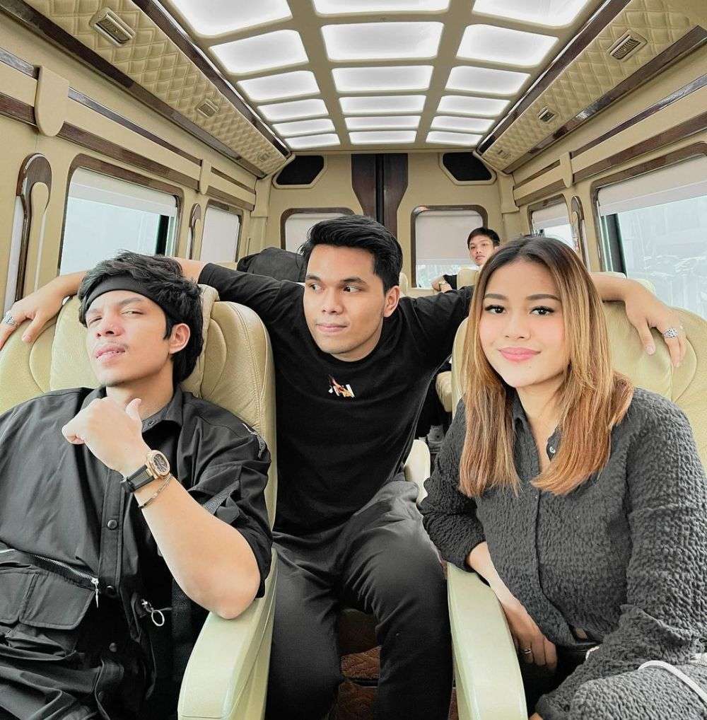 Potret 9 Seleb Jadi 'Obat Nyamuk', Raffi Ahmad Paling Kocak!