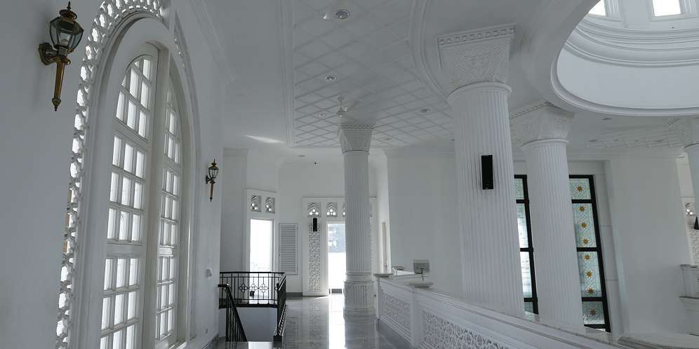 FOTO: Pesona Masjid Ramlie Musofa, Taj Mahal-nya Jakarta