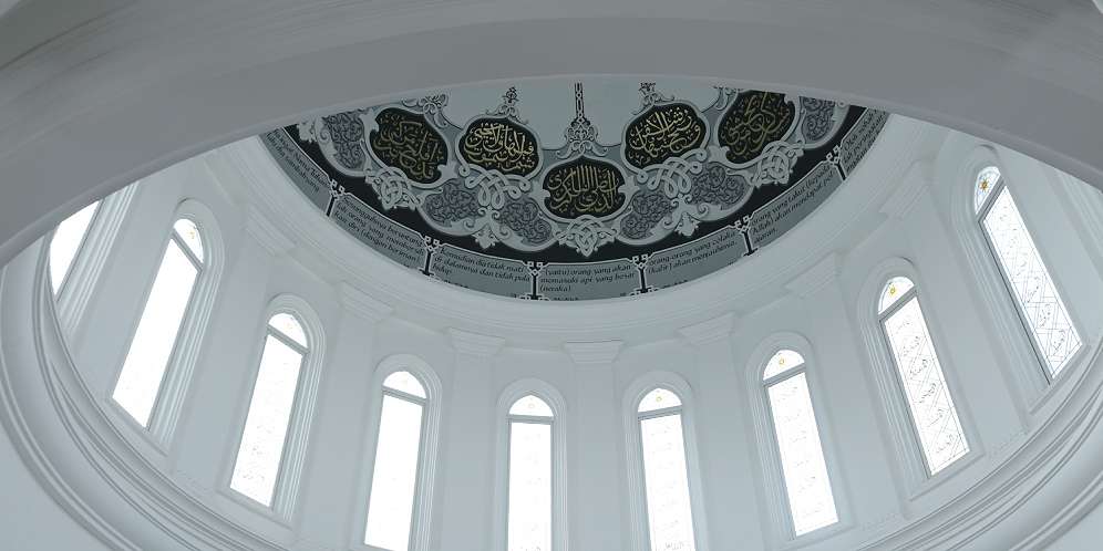 FOTO: Pesona Masjid Ramlie Musofa, Taj Mahal-nya Jakarta