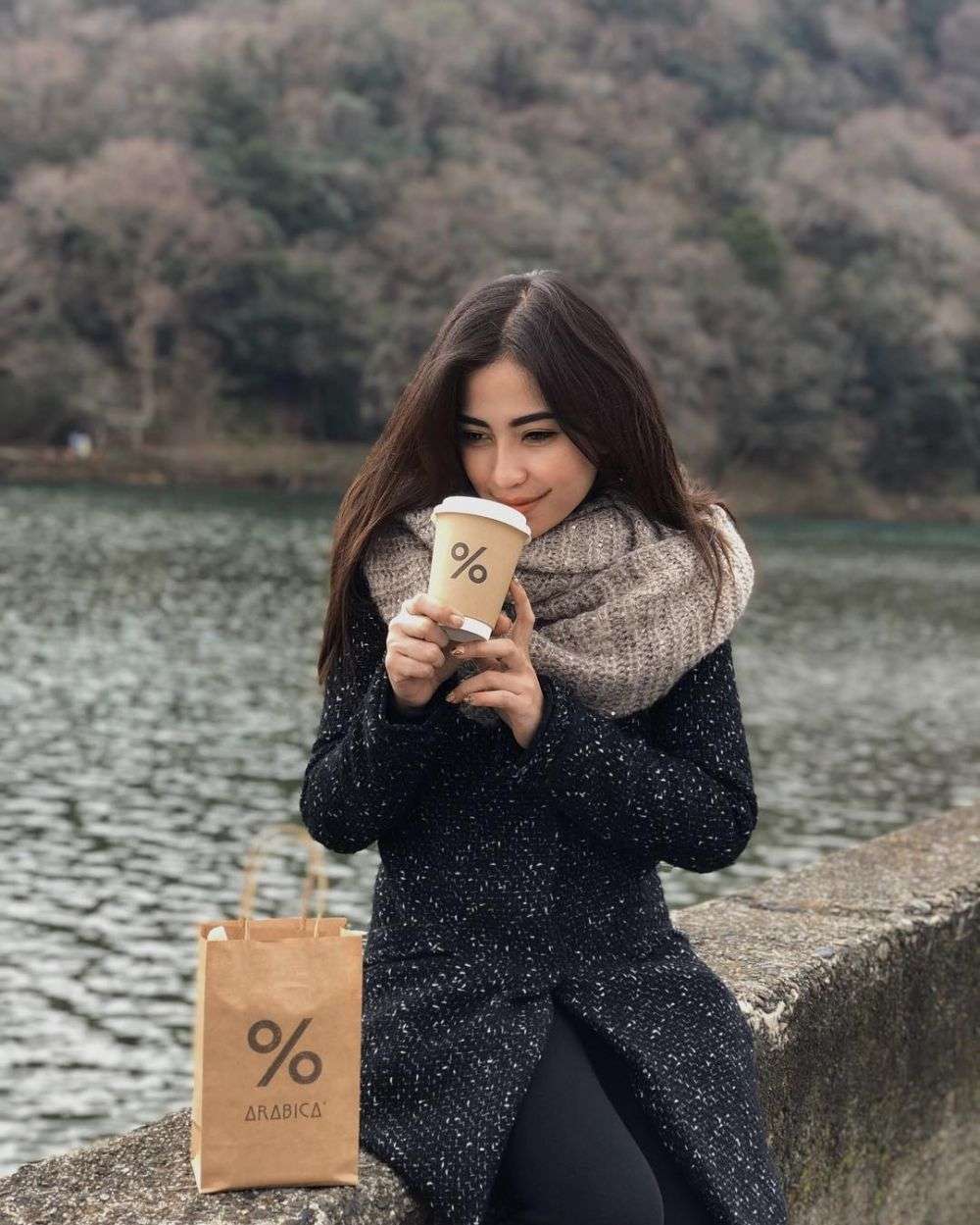 10 Foto Istri Enji Mantan Ayu Ting Ting, Cantik & Elegan Abis!