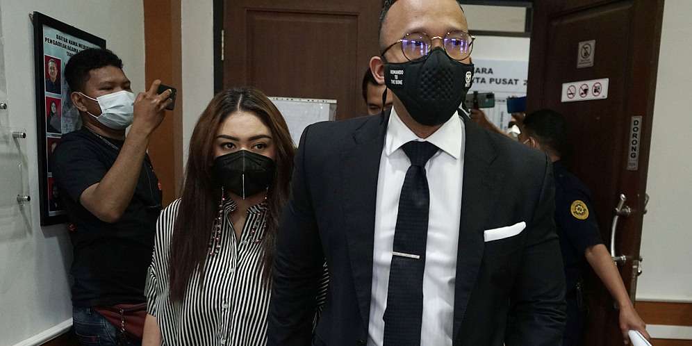 Permintaan Thalita Latief ke Dennis Lyla di Sidang Cerai  