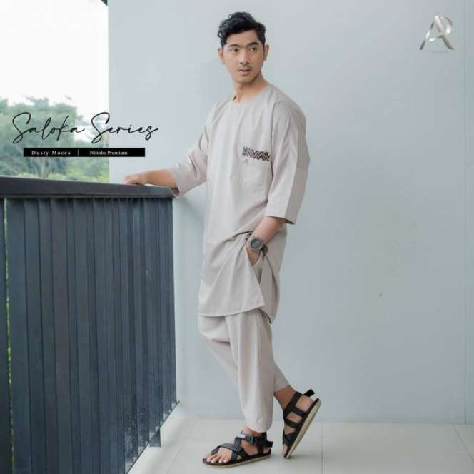 5 Potret Arya Saloka Kenakan Busana Muslim, Makin Cakep!