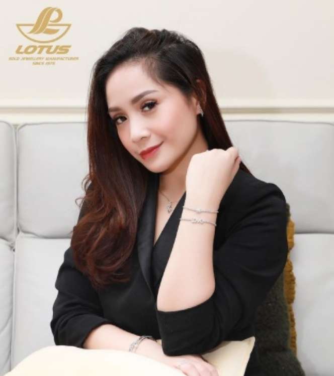 Tetap Semangat, 6 Seleb Ini Jalani Puasa Saat Hamil