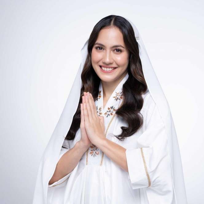 Potret 5 Artis Cantik Blasteran Jalani Ibadah Puasa