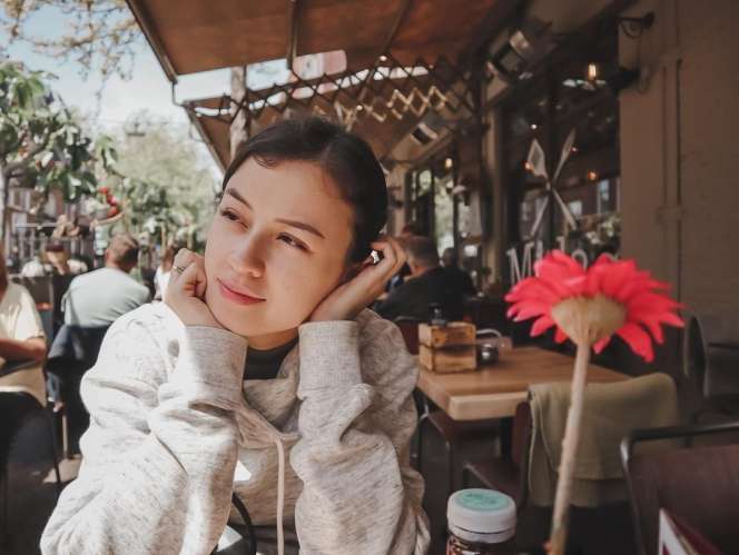 Potret 5 Artis Cantik Blasteran Jalani Ibadah Puasa