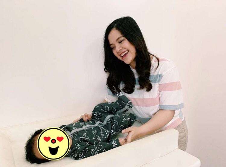 8 Selebriti yang Melahirkan di Momen Ramadan