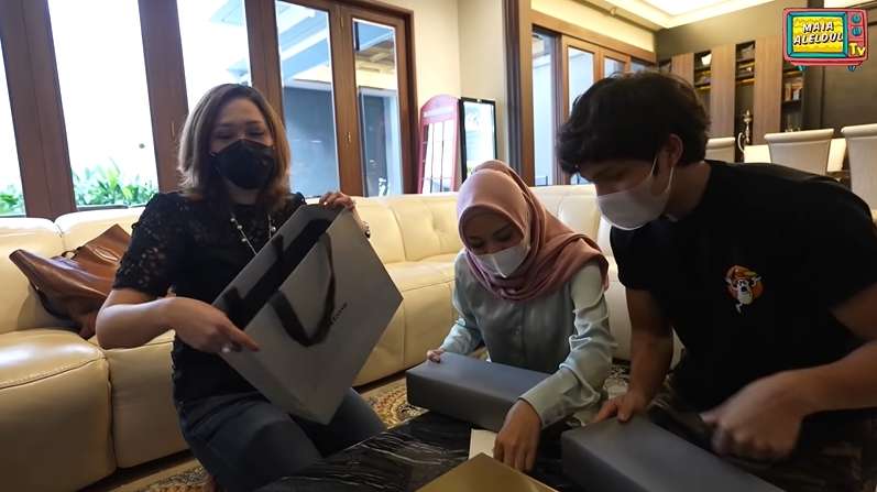 7 Potret Kado Nikah Atta-Aurel dari Maia Estianty, Rp160 Juta!