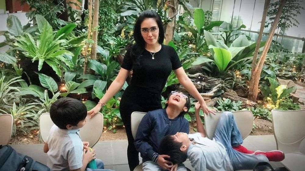 Gaya Keseharian 8 Seleb Anggota DPR, Terakhir Paling Disorot!