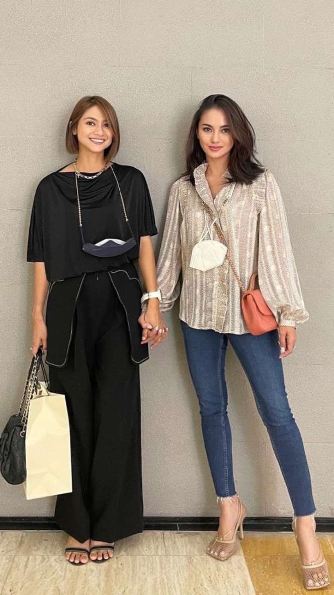 5 Potret OOTD Seleb Kakak Beradik, Kompak Banget!